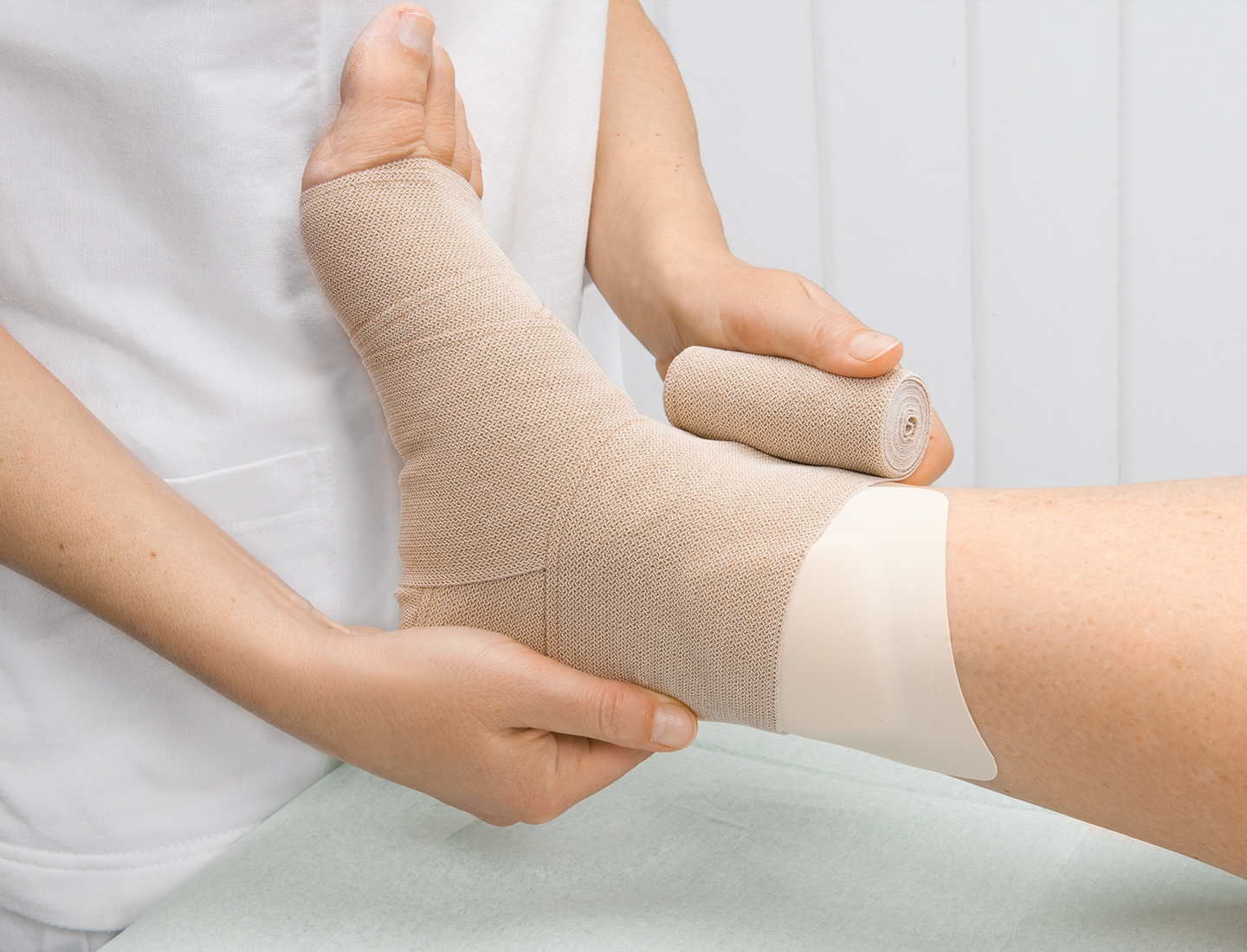 Professioneller Wundverband hilft heilen